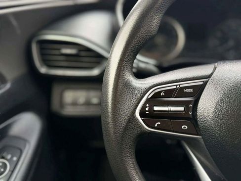 Used 2019 Hyundai Santa Fe SE image 14