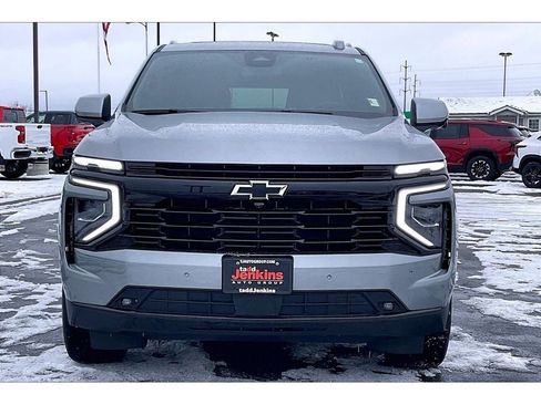 Used 2025 Chevrolet Suburban RST w/ Comfort Package image 3