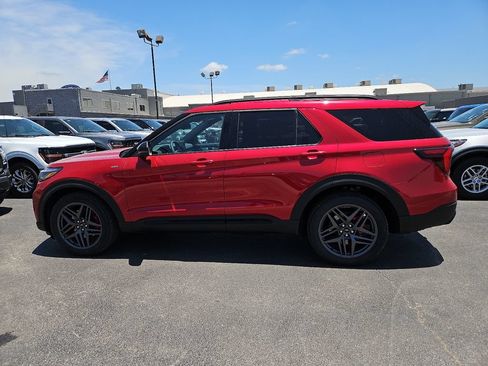 New 2026 Ford Explorer ST-Line w/ ST-Line Street Pack RWD image 7