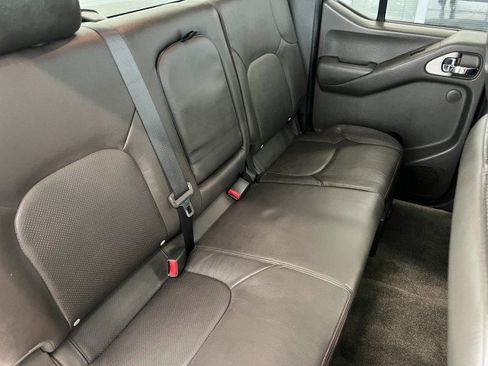 Used 2012 Nissan Frontier PRO-4X w/ Pro-4x Luxury Pkg AWD/4WD image 33
