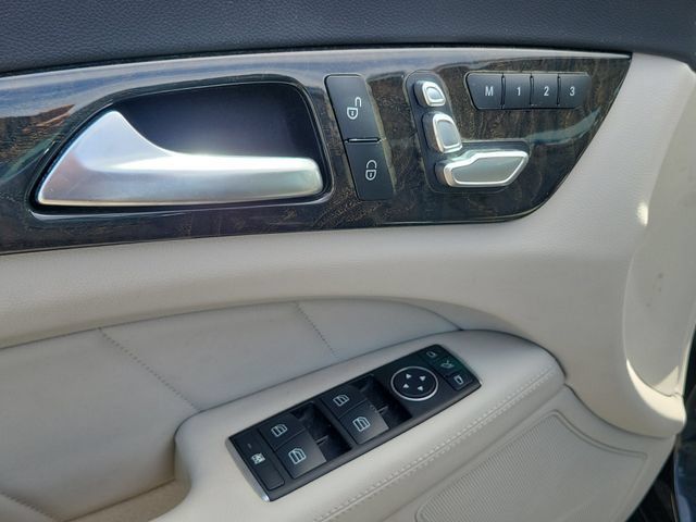 Used 2016 Mercedes-Benz CLS 400 4MATIC w/ Premium 2 Package image 25