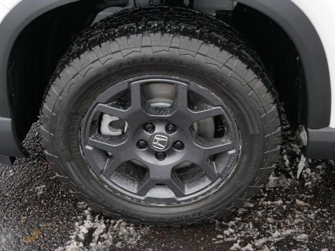 Certified 2025 Honda Pilot TrailSport image 15