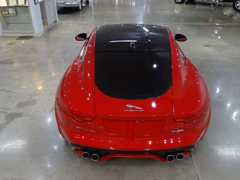 Used 2016 Jaguar F-TYPE R AWD/4WD image 11