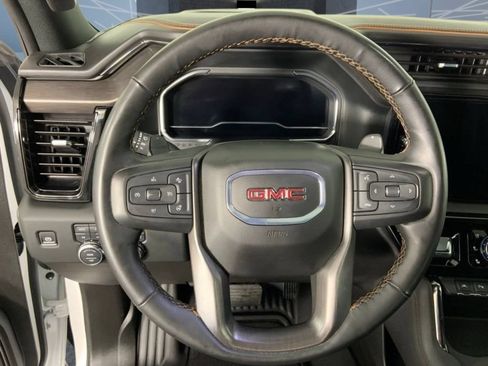 Used 2024 GMC Sierra 1500 AT4 w/ Technology Package AWD/4WD image 34