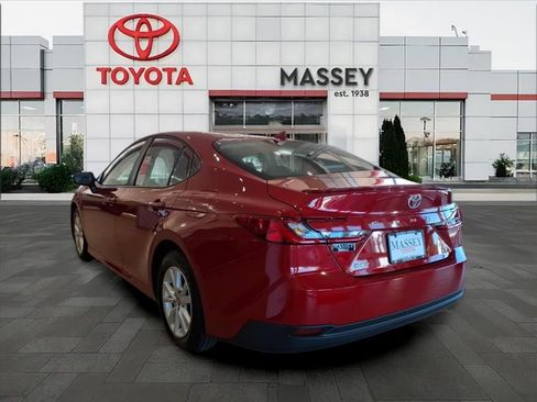 Used 2026 Toyota Camry LE w/ Convenience Package FWD image 5