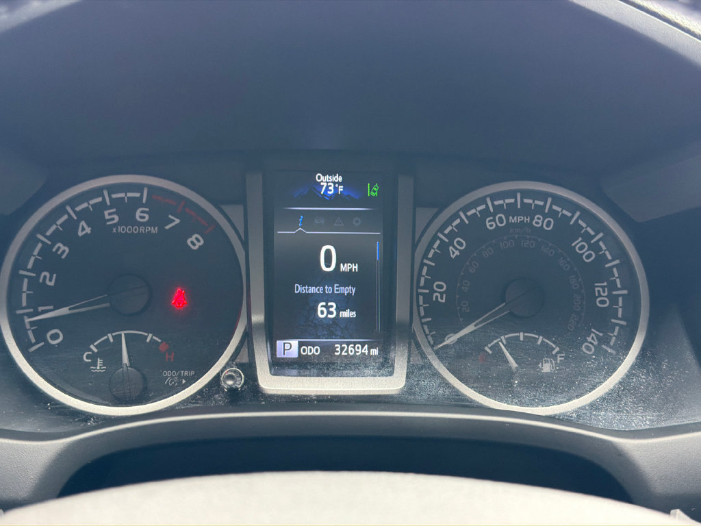 Used 2022 Toyota Tacoma SR5 w/ Technology Package RWD image 31