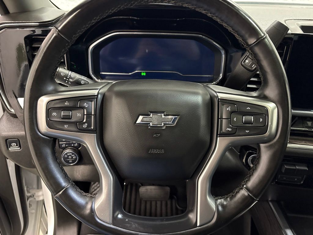 Used 2025 Chevrolet Silverado 3500 LTZ w/ LTZ Plus Package AWD/4WD image 25