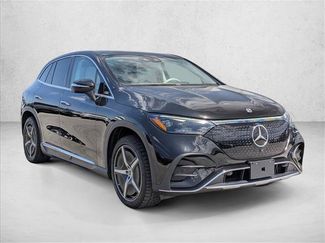 Used 2023 Mercedes-Benz EQE 500 4MATIC SUV w/ Exclusive Trim Package video 3