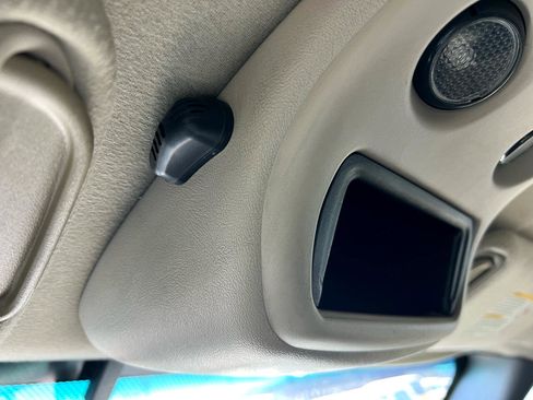 Used 2006 Chevrolet Silverado 2500 LT w/ Heavy-Duty Power Package image 91