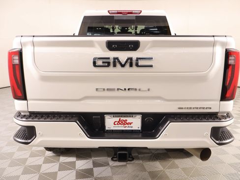 Used 2025 GMC Sierra 3500 Denali Ultimate AWD/4WD image 24
