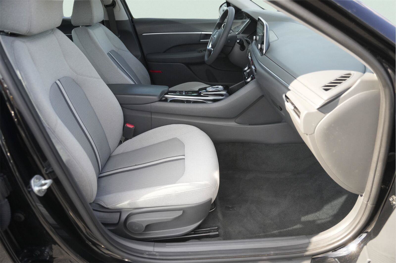 Used 2021 Hyundai Sonata SEL w/ Cargo Package FWD image 18