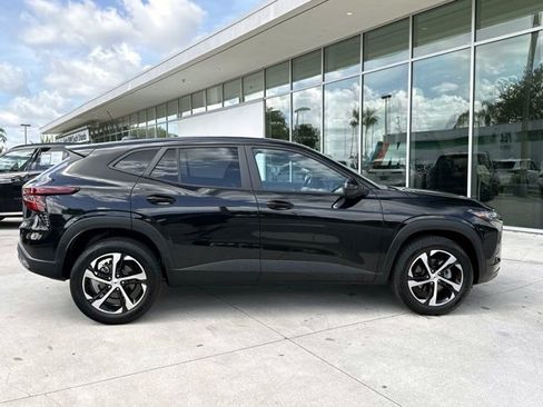 Used 2024 Chevrolet Trax RS w/ Driver Confidence Package FWD image 2