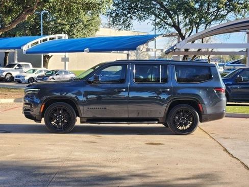 Used 2022 Jeep Wagoneer Series III image 12