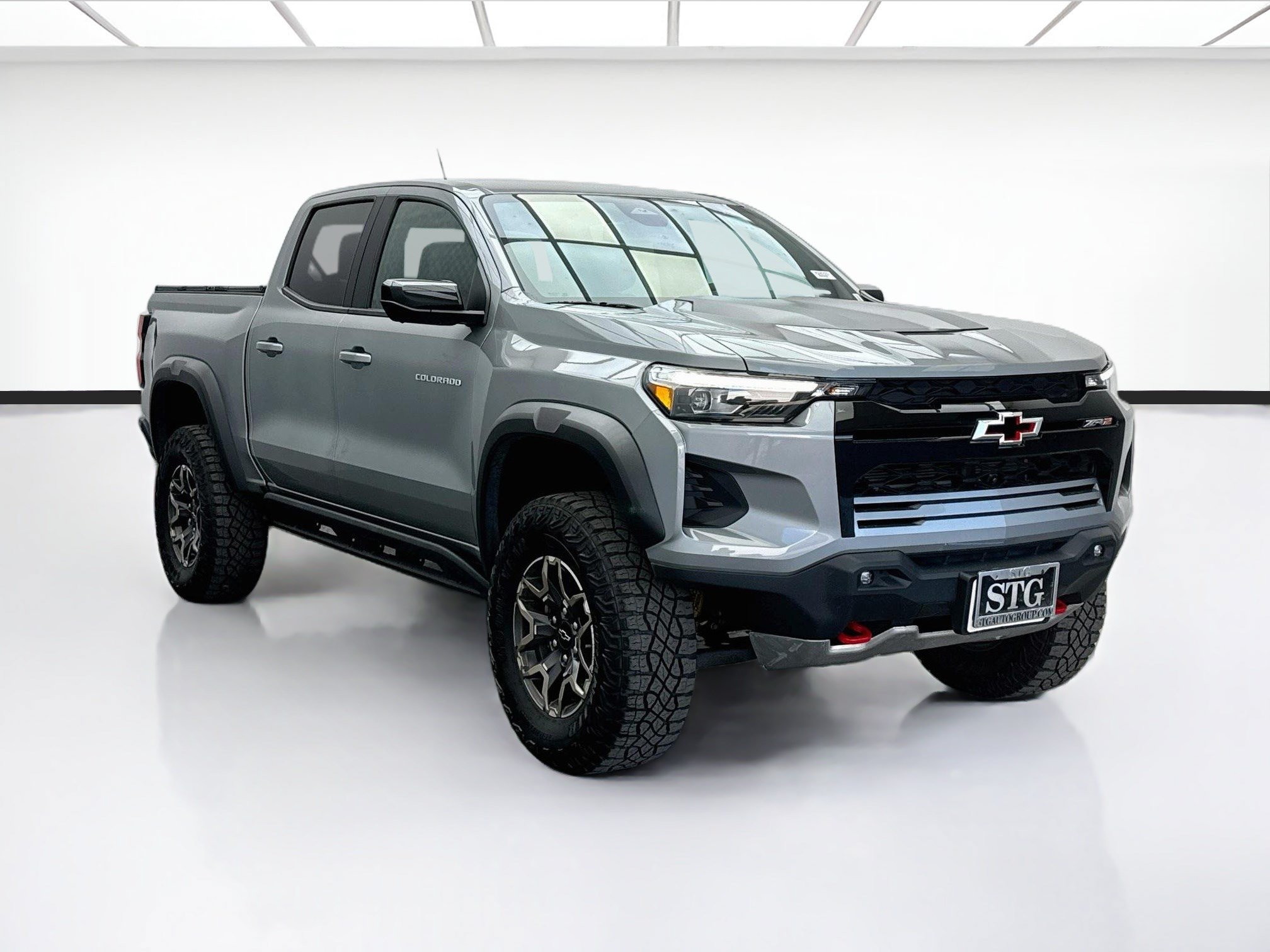 Used 2023 Chevrolet Colorado ZR2 w/ ZR2 Convenience Package III AWD/4WD image 3
