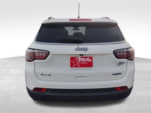 Used 2018 Jeep Compass Latitude w/ Cold Weather Group image 5