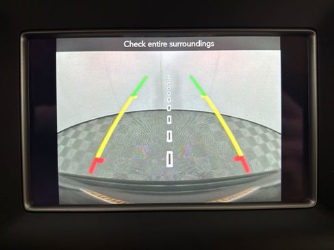 Used 2018 Jeep Grand Cherokee Laredo image 15