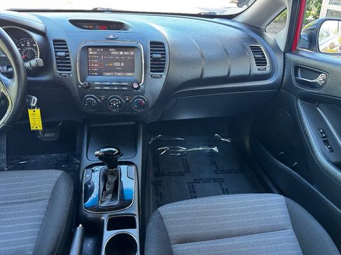Used 2017 Kia Forte S FWD image 21