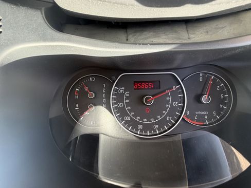 Used 2009 Suzuki SX4 Sport FWD image 12