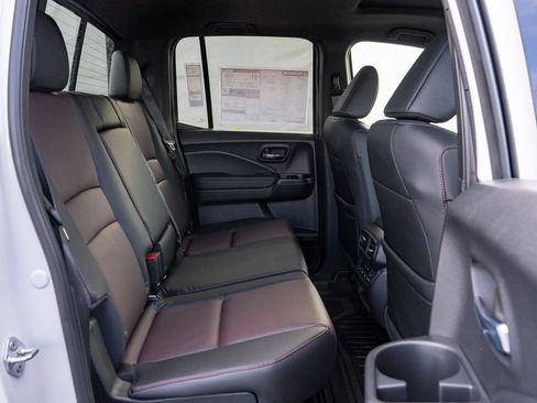 New 2026 Honda Ridgeline Black Edition image 14