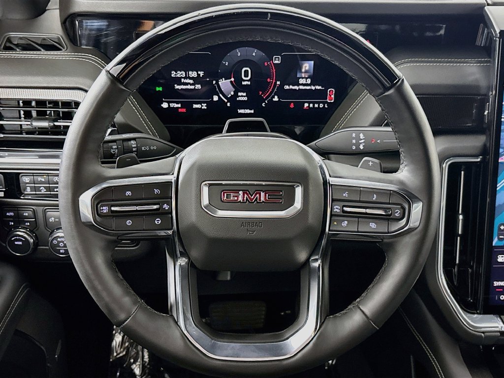 Used 2025 GMC Yukon Elevation AWD/4WD image 12