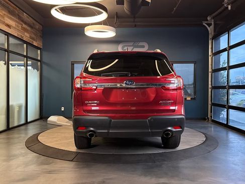 Used 2024 Subaru Ascent Touring AWD/4WD image 4