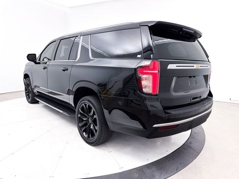 Used 2021 Chevrolet Suburban LS image 16