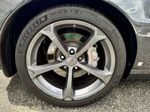 Used 2011 Chevrolet Corvette Grand Sport w/ Preferred Equipment Group RWD image 30
