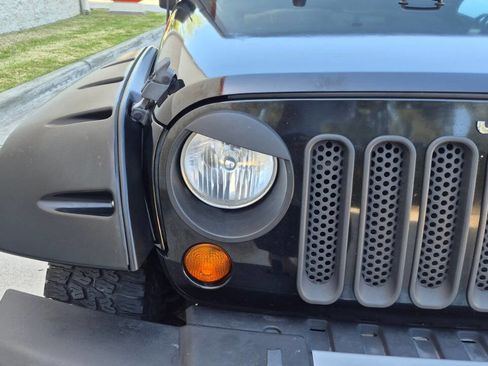 Used 2008 Jeep Wrangler Sahara w/ Dual Top Group image 11