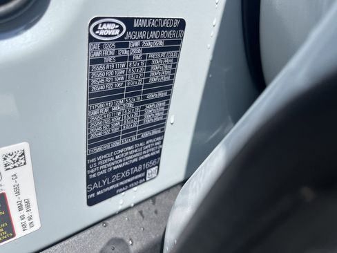 New 2026 Land Rover Range Rover Velar Dynamic SE image 19