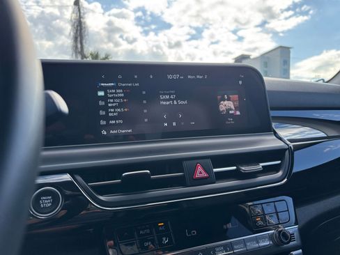 Used 2025 Kia Seltos S image 21