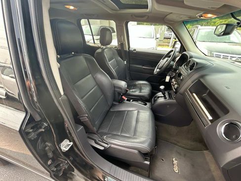 Used 2016 Jeep Patriot High Altitude image 13
