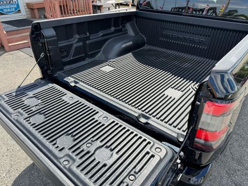 Used 2022 Nissan Frontier SV w/ Technology Package AWD/4WD image 38