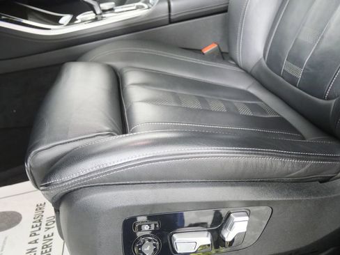 Used 2022 BMW X5 xDrive45e w/ M Sport Package AWD/4WD image 9