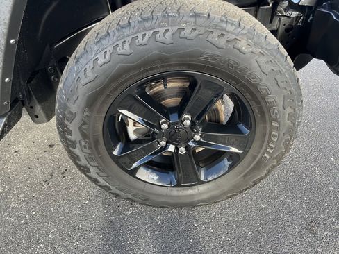 Used 2022 Jeep Wrangler Unlimited Sahara image 7