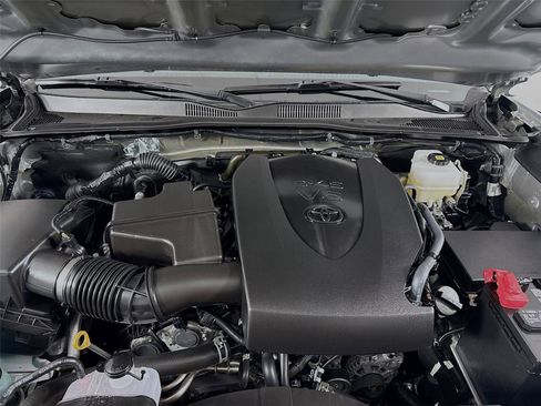 Used 2023 Toyota Tacoma TRD Off-Road w/ Technology Package image 36