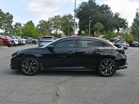 Used 2018 Honda Civic Sport image 2