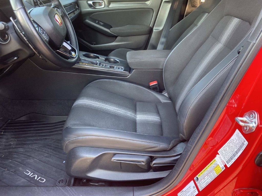 Used 2025 Honda Civic Sport image 18