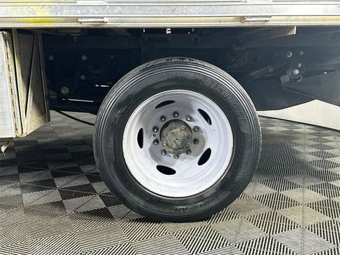 Used 2020 Ford F450 XL w/ Power Equipment Group image 33