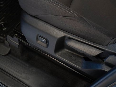 Used 2024 Toyota Tacoma 4x4 Double Cab image 19