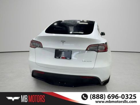 Used 2023 Tesla Model Y Long Range AWD/4WD image 6