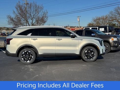 New 2026 Kia Sorento S AWD/4WD image 2