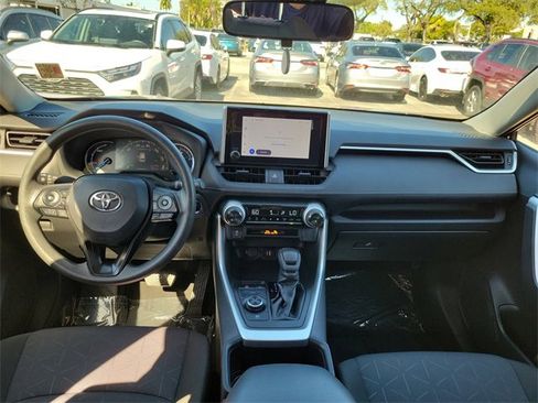 Used 2024 Toyota RAV4 XLE image 9
