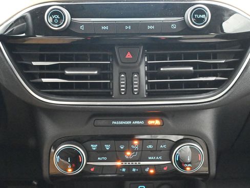 Used 2022 Ford Escape Titanium w/ Titanium Elite Package image 17