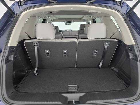 New 2025 Honda Pilot Touring image 15