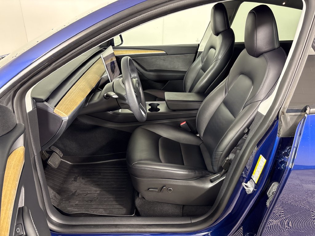 Used 2023 Tesla Model Y Long Range AWD/4WD image 26