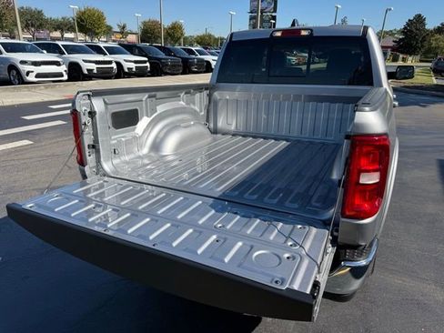 New 2026 RAM 1500 Laramie AWD/4WD image 13