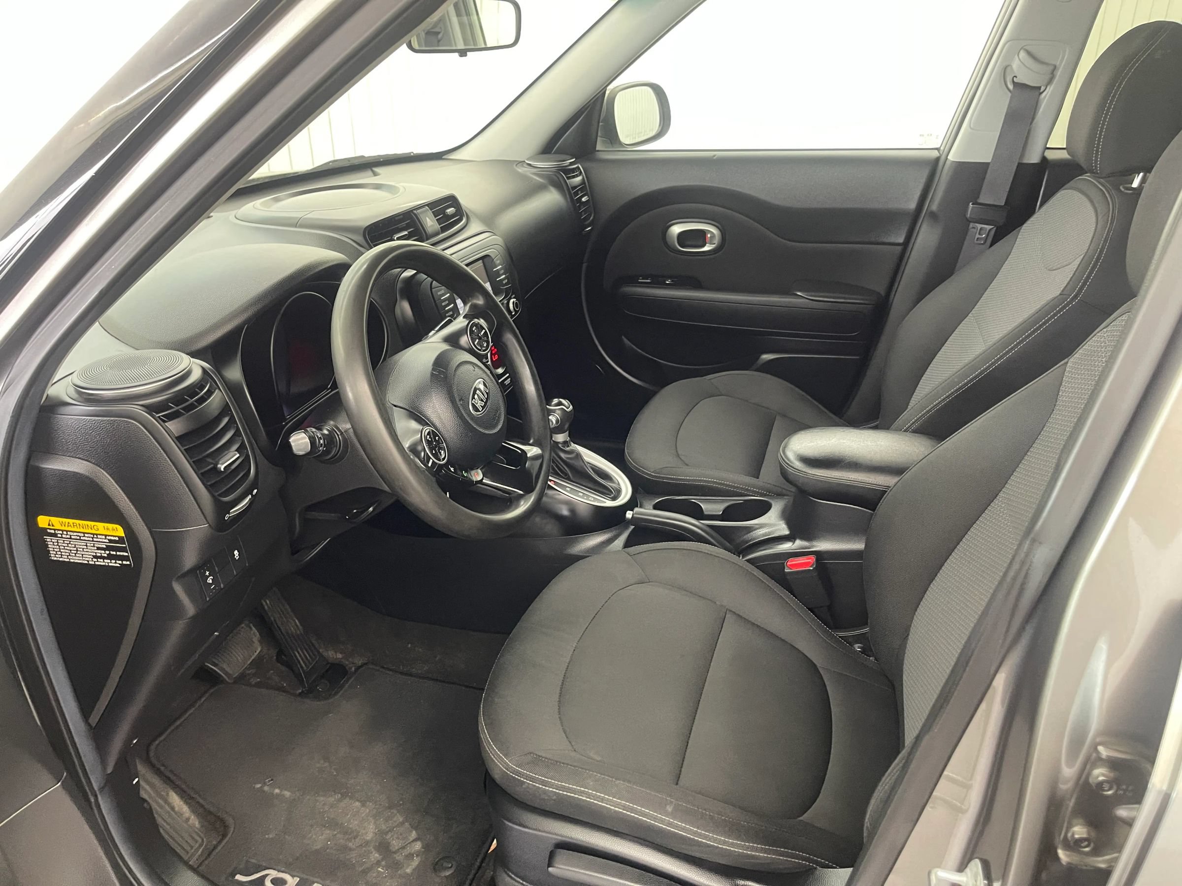 Used 2017 Kia Soul + FWD image 9