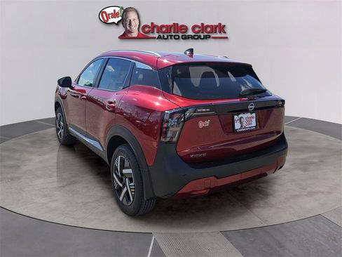 New 2026 Nissan Kicks SV image 4