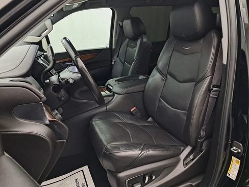 Used 2016 Cadillac Escalade 4WD image 7