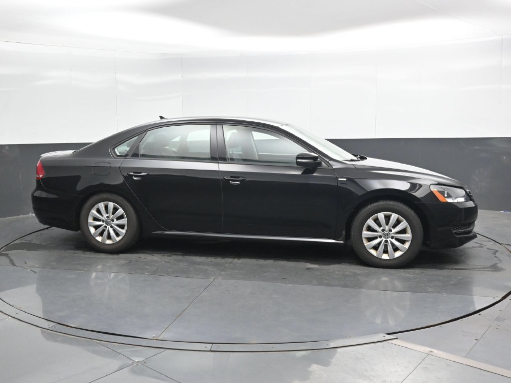 Used 2015 Volkswagen Passat 1.8T Wolfsburg Edition FWD image 4